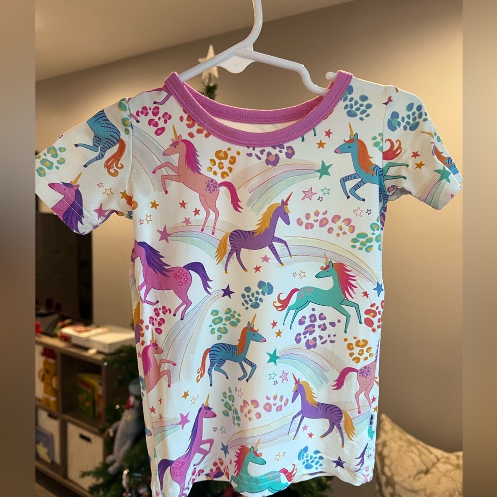 Little Sleepies Unicorn Magic Two Piece Short Sleeve & Short Pajama Set 12-18M - Picture 2 of 8